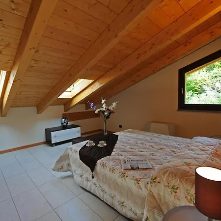Sleeps 8 Pool Argegno